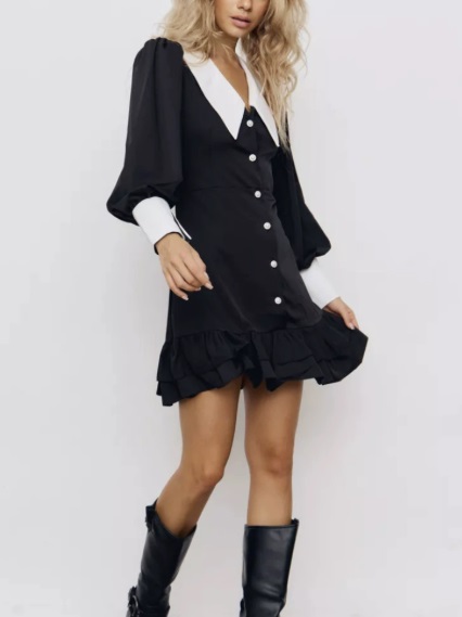 Элегантное черное платье с белым воротником