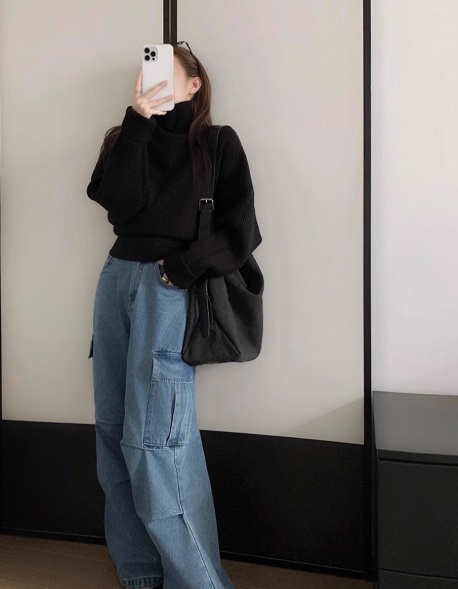 Свитер с высоким воротом