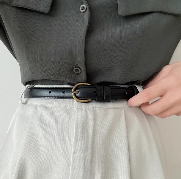 Тонкий женский ремень