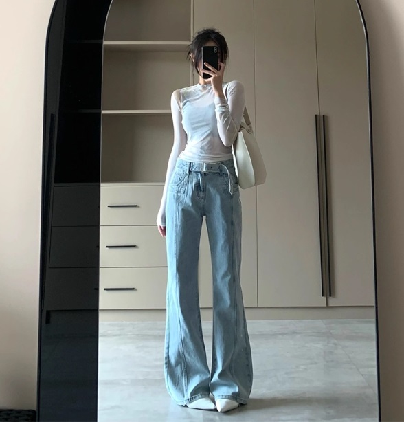 Джинсы клеш на высокой посадке