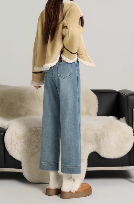 Джинсы прямые широкие укороченные