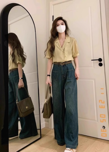 Широкие джинсы в стиле кэжуал