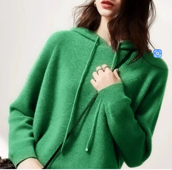 Женский кашемировый свитер с капюшеном