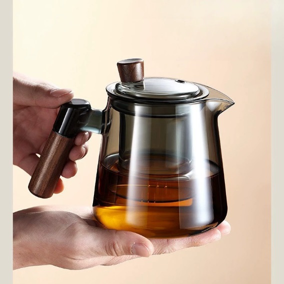 Заварочный чайник с фильтром и ручкой