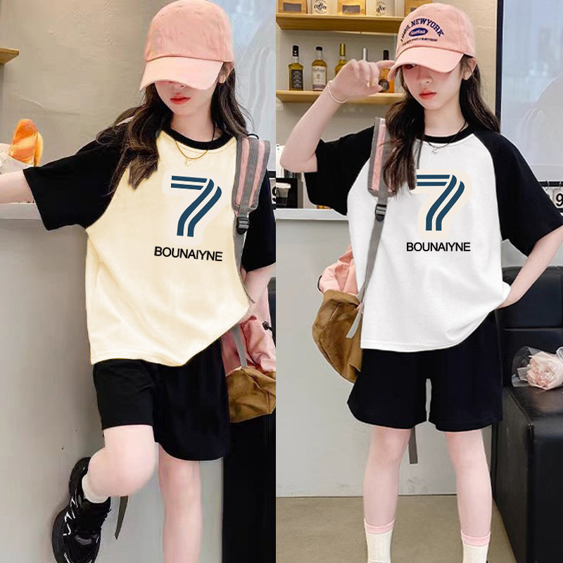 Детский комплект, футболка с шортами