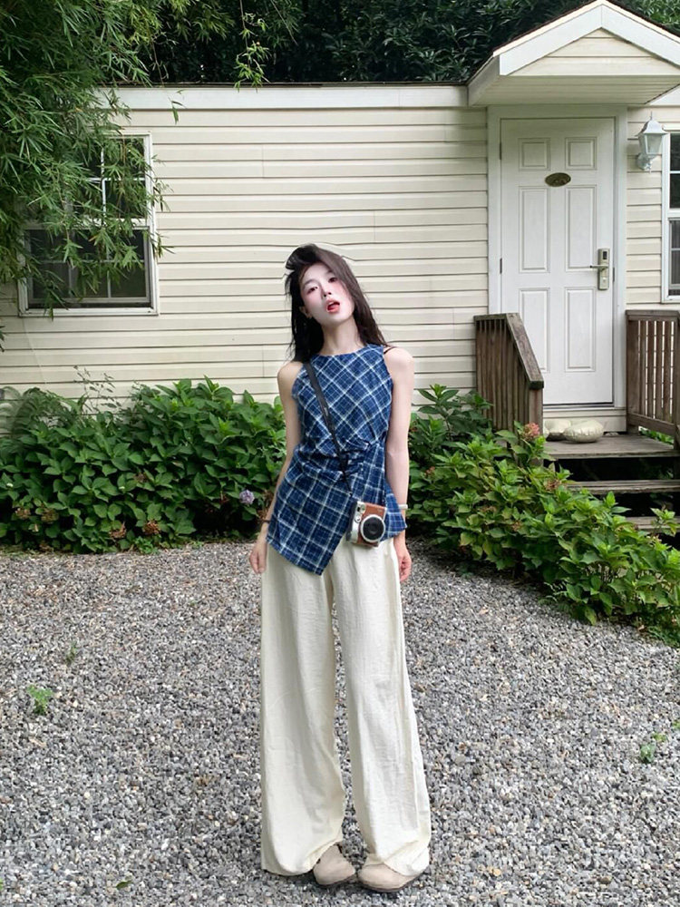 Костюм летний с брюками