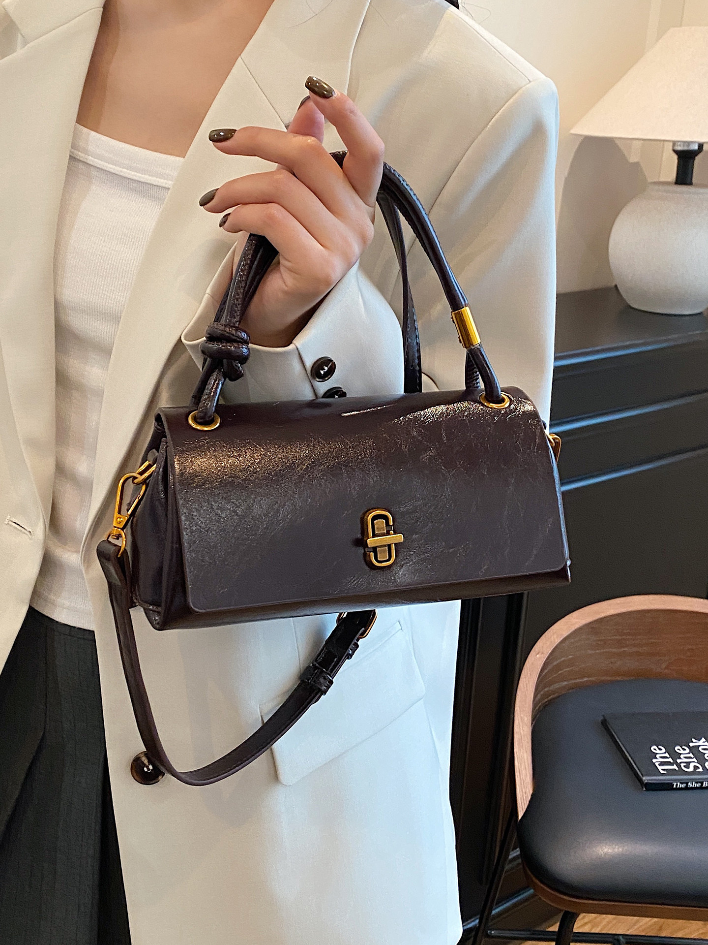 Сумка женская классическая