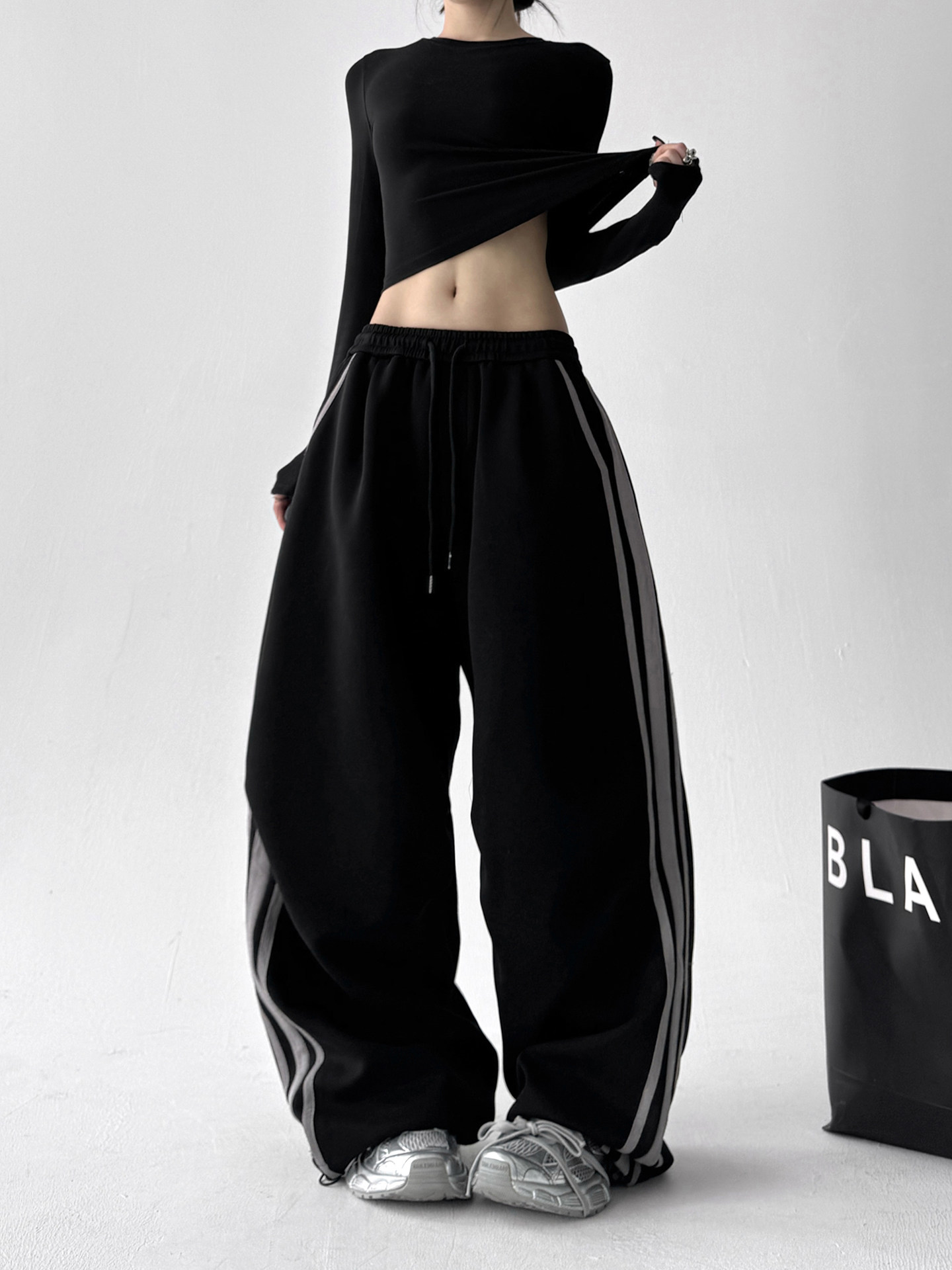 Спортивные штаны оверсайз